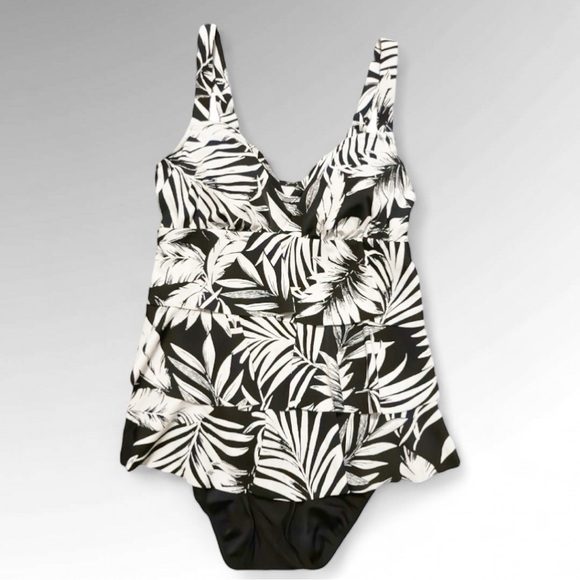 Swim Solutions Feather Bloom Black and White Triple-Tier One-Piece Swimsuit - Picture 6 of 8